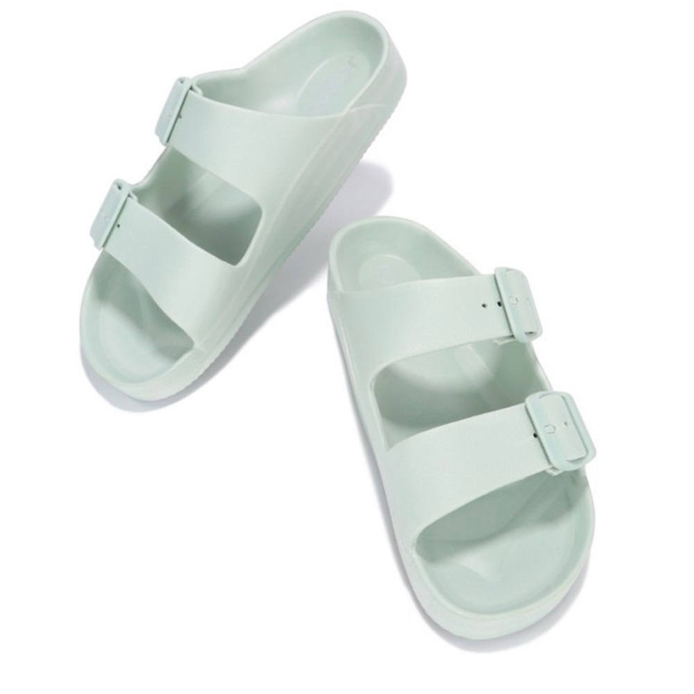 Women’s Slides